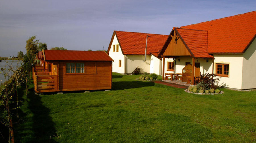 демалыс орталығы шатыр қала кемпинг жыл бойы саяжай үйлер бөлмелер тұру Польшадағы Балтық теңізі Леба