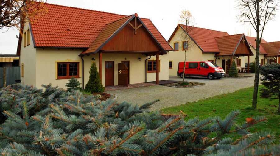 демалыс орталығы шатыр қала кемпинг жыл бойы саяжай үйлер бөлмелер тұру Польшадағы Балтық теңізі Леба